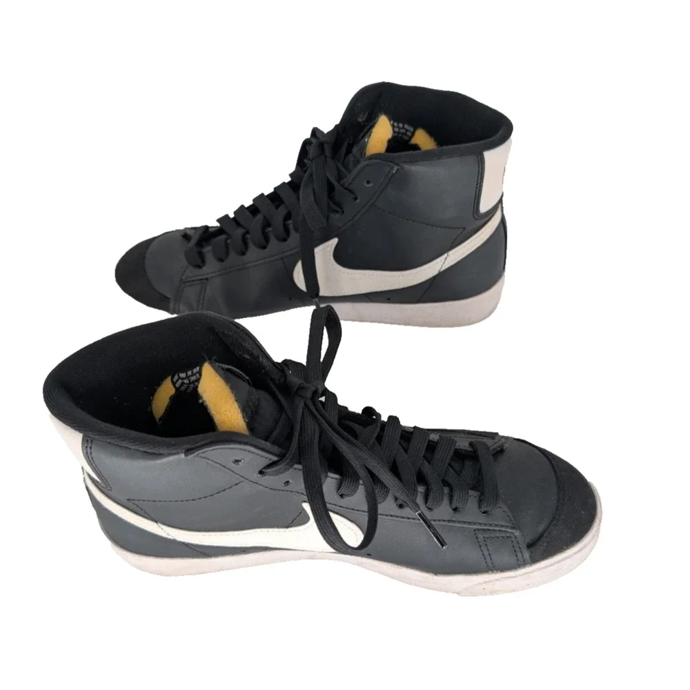 Nike Womens Blazer Mid 77 Next Nature Black White Retro Athletic Sneakers Size 8